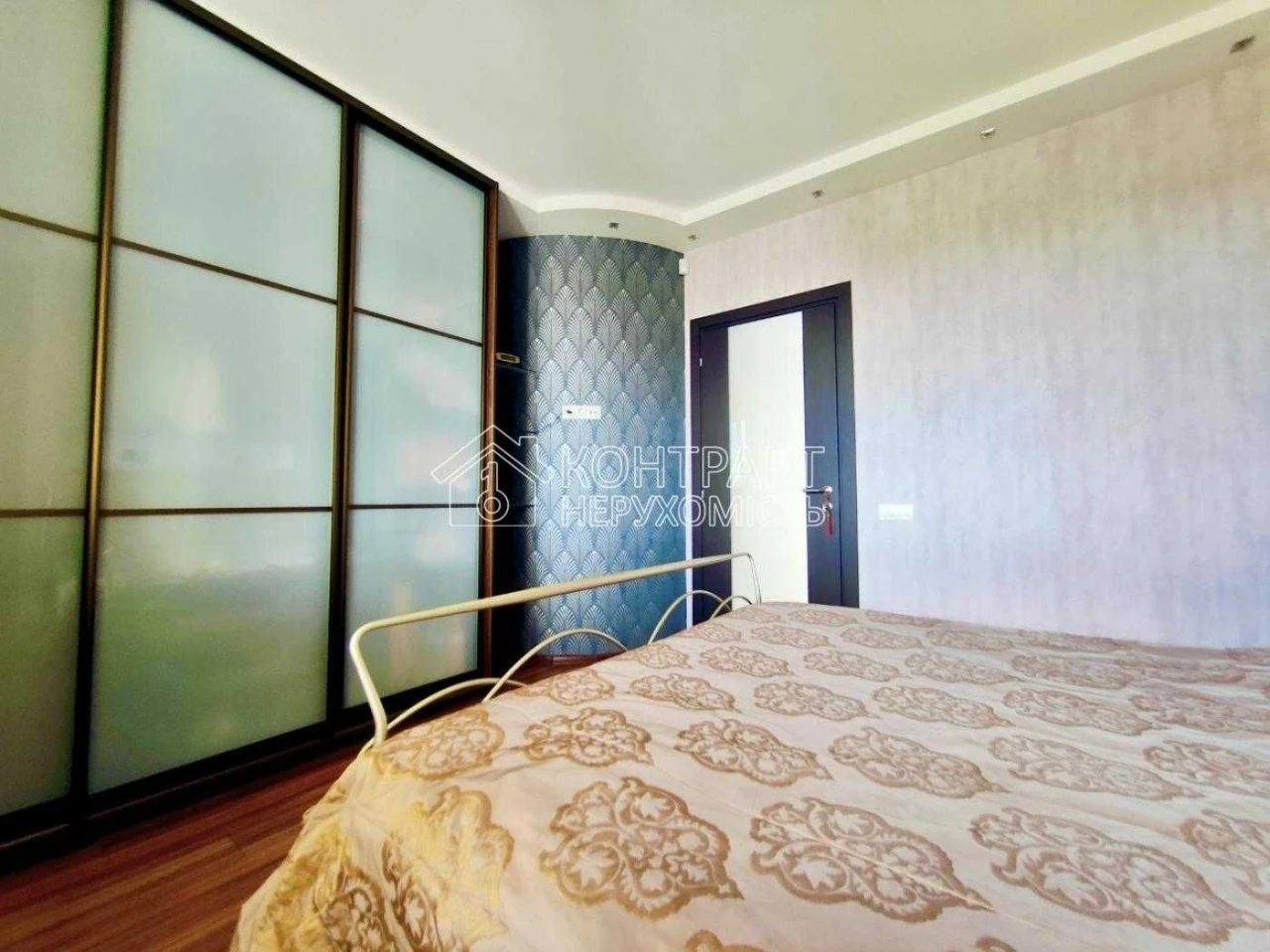 For sale, 3-room apartment. 128A, Heroyiv Kharkiv Ave.