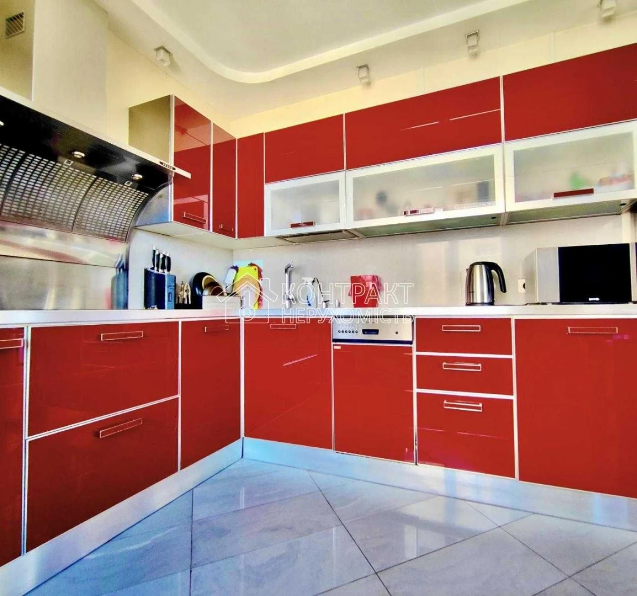For sale, 3-room apartment. 128A, Heroyiv Kharkiv Ave.
