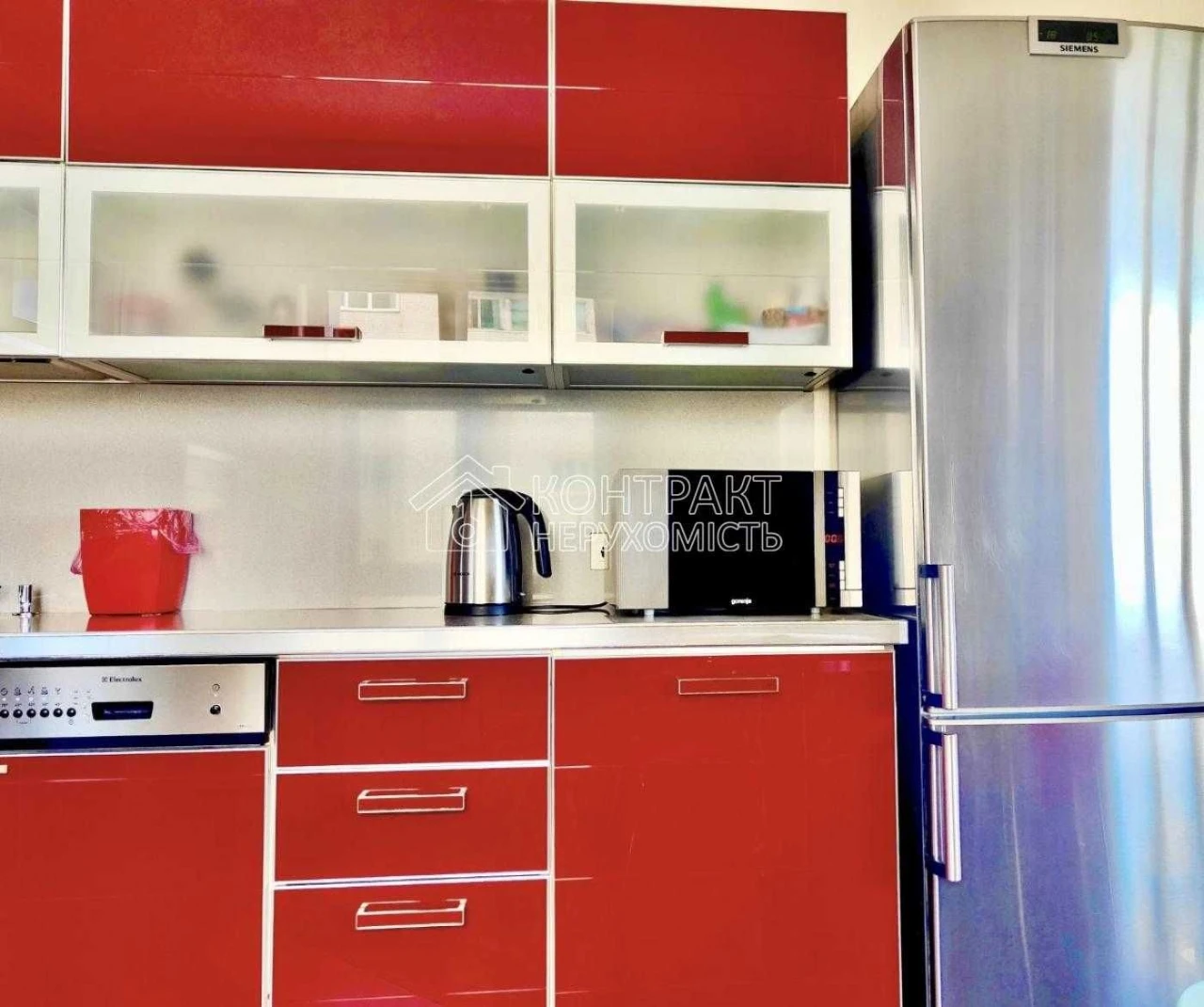 For sale, 3-room apartment. 128A, Heroyiv Kharkiv Ave.