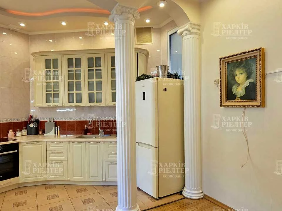 Apartment. Kharkiv, Kyrgyzka St.