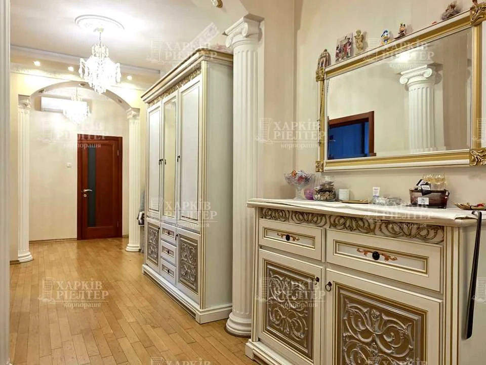 Apartment. Kharkiv, Kyrgyzka St.