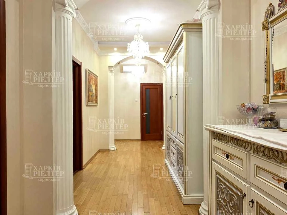 Apartment. Kharkiv, Kyrgyzka St.