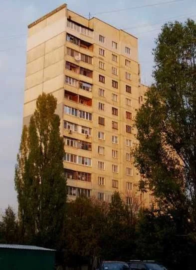 Urgent sale of 3-room apartment with a view, Alekseevka, Pobed