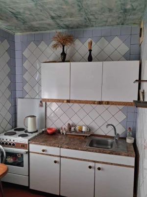 Urgent sale of 3-room apartment with a view, Alekseevka, Pobed
