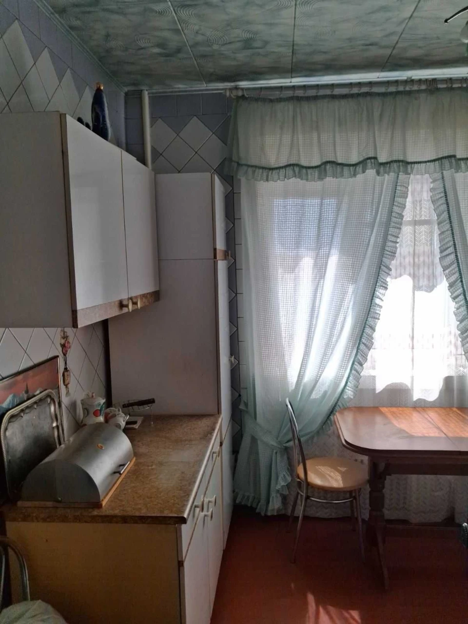 Urgent sale of 3-room apartment with a view, Alekseevka, Pobed