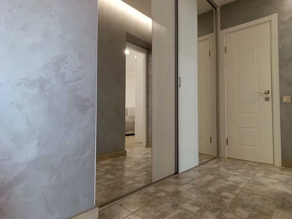 Apartment. Kharkiv, Myroslava Mysly St. (Tsilinogradska)