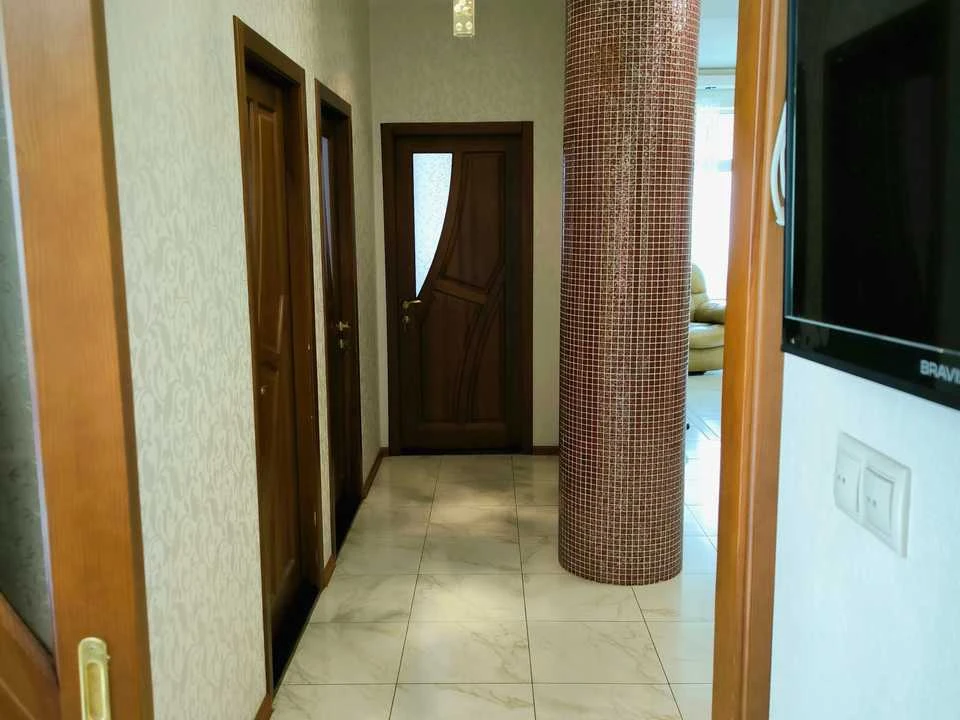 Apartment. Kharkiv, Gvardeytsiv-Shyronintsiv st.