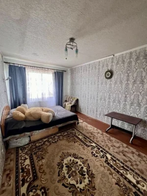 For sale: 2-bedroom studio apartment, 34 m2, Stroitelnaya St., 29, Yar. Mu metro station