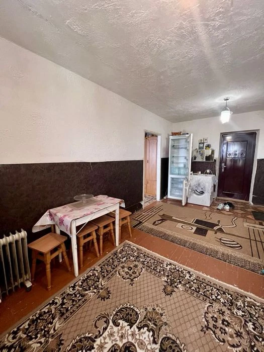 For sale: 2-bedroom studio apartment, 34 m2, Stroitelnaya St., 29, Yar. Mu metro station