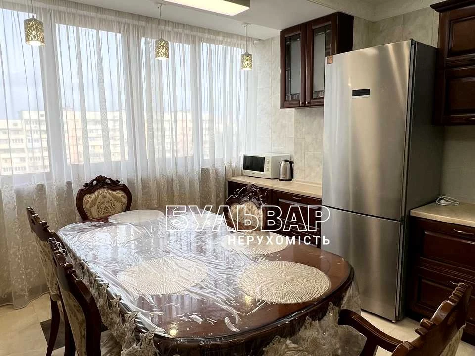 Apartment. Kharkiv, Sobornosti Ukrainy St. (Friendship of Peoples)
