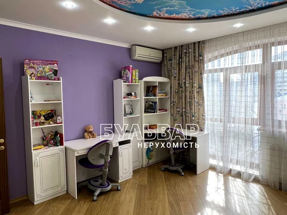 Apartment. Kharkiv, Sobornosti Ukrainy St. (Friendship of Peoples)