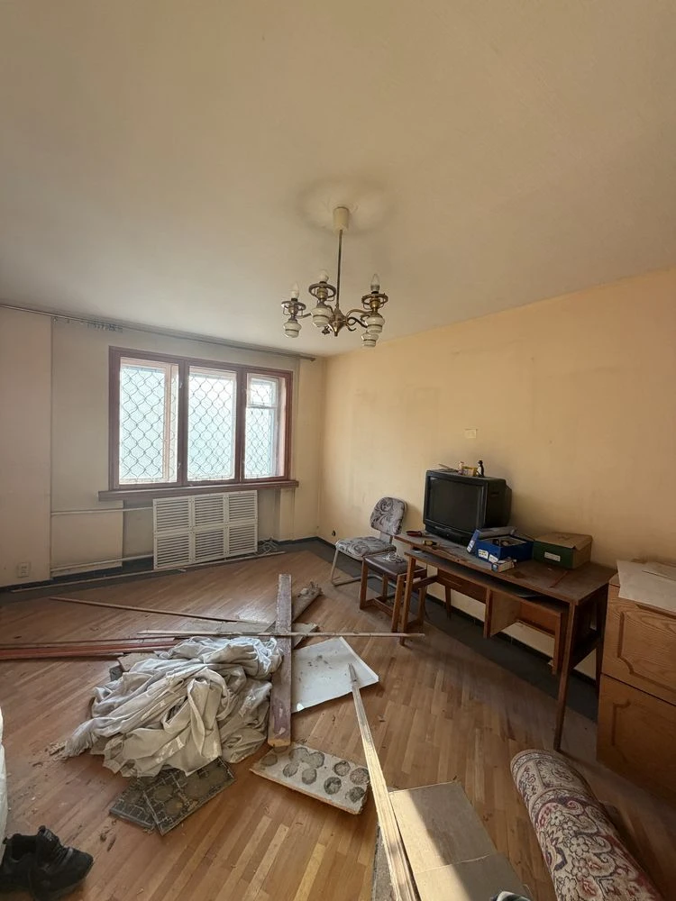 Nauki 32! One-bedroom apartment for sale, 32 m2, ready for renovation. 2/5