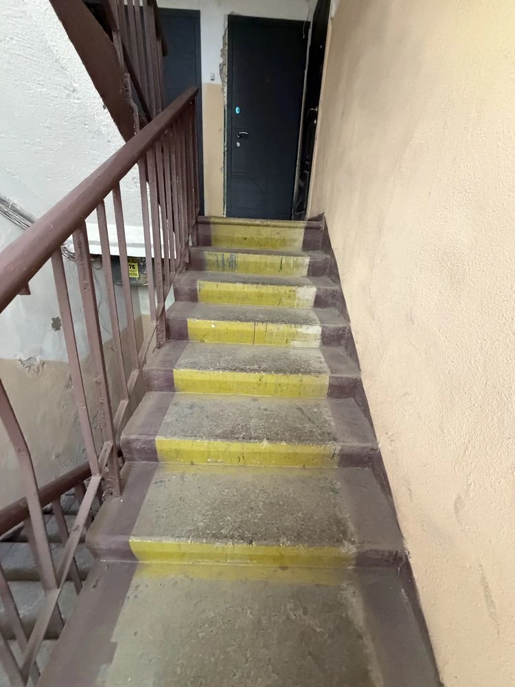 Nauki 32! One-bedroom apartment for sale, 32 m2, ready for renovation. 2/5