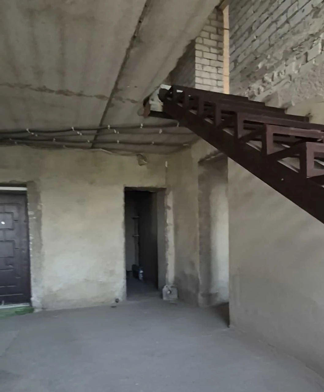 I am selling a 4-room, two-story apartment in the residential complex "Rohansky",