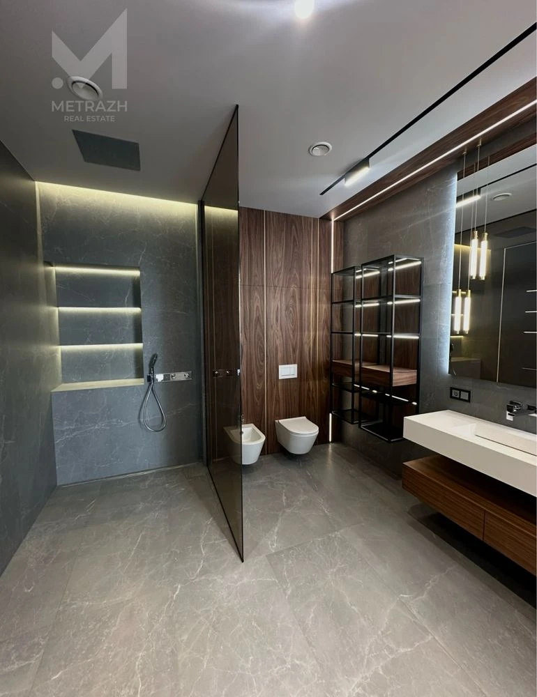 ‼️AZARIN RC‼️ THE BEST APARTMENT in Kharkov! 200 m2! THREE BEDROOMS