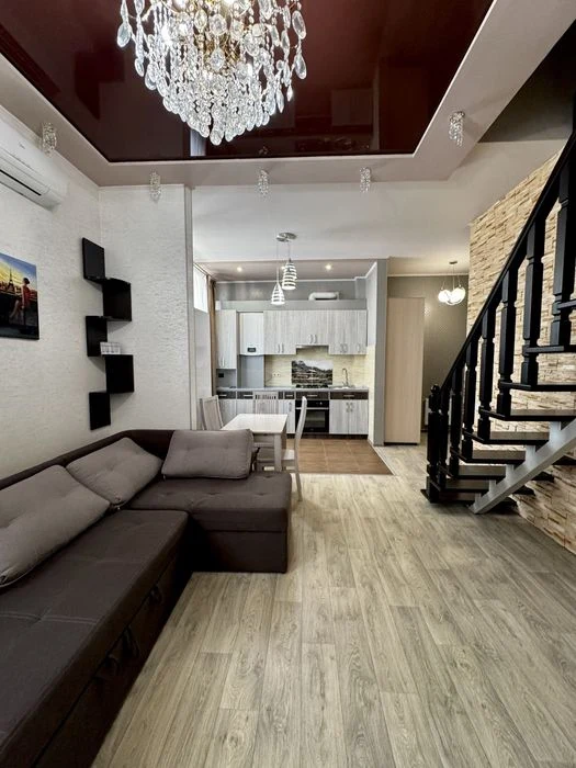 Selling a two-level apartment with an attic in the Zhuravlevsky residential complex.