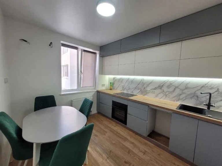 Cozy 3-room apartment in the Mira residential complex, 3 minutes from the KhTZ metro station (405214)