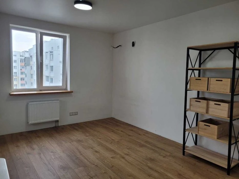 Cozy 3-room apartment in the Mira residential complex, 3 minutes from the KhTZ metro station (405214)