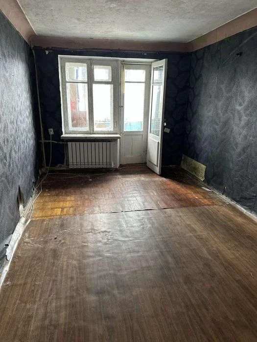 3-room apartment opposite Rost, Cold Mountain