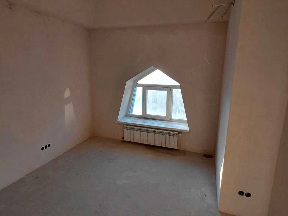 Apartment. Kharkiv, Heroiv Kharkova Ave. (Moskovskiy)