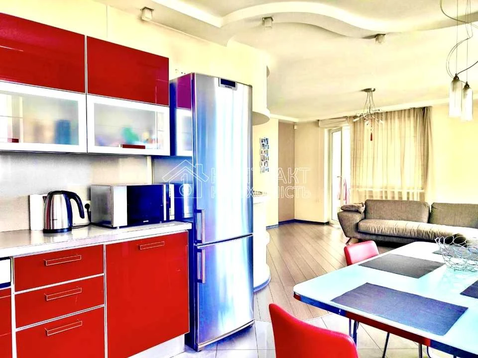 Apartment. Kharkiv, Heroiv Kharkova Ave. (Moskovskiy)