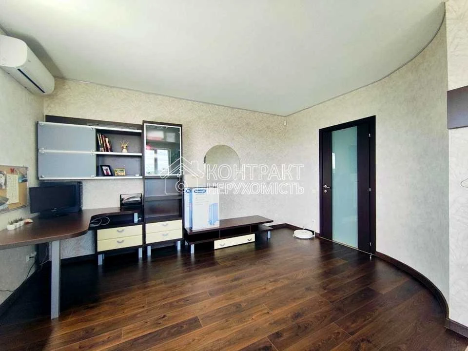 Apartment. Kharkiv, Heroiv Kharkova Ave. (Moskovskiy)