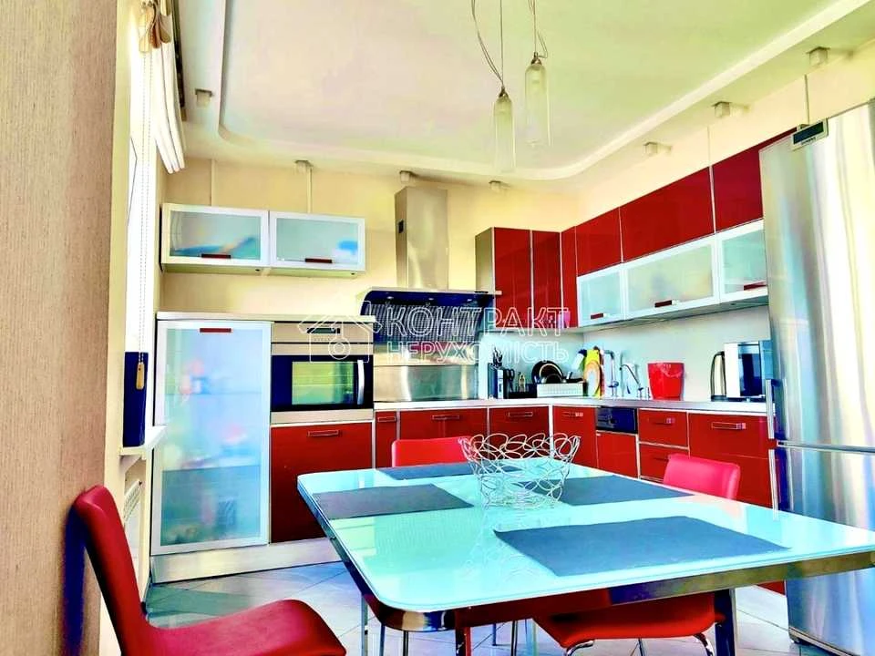 Apartment. Kharkiv, Heroiv Kharkova Ave. (Moskovskiy)