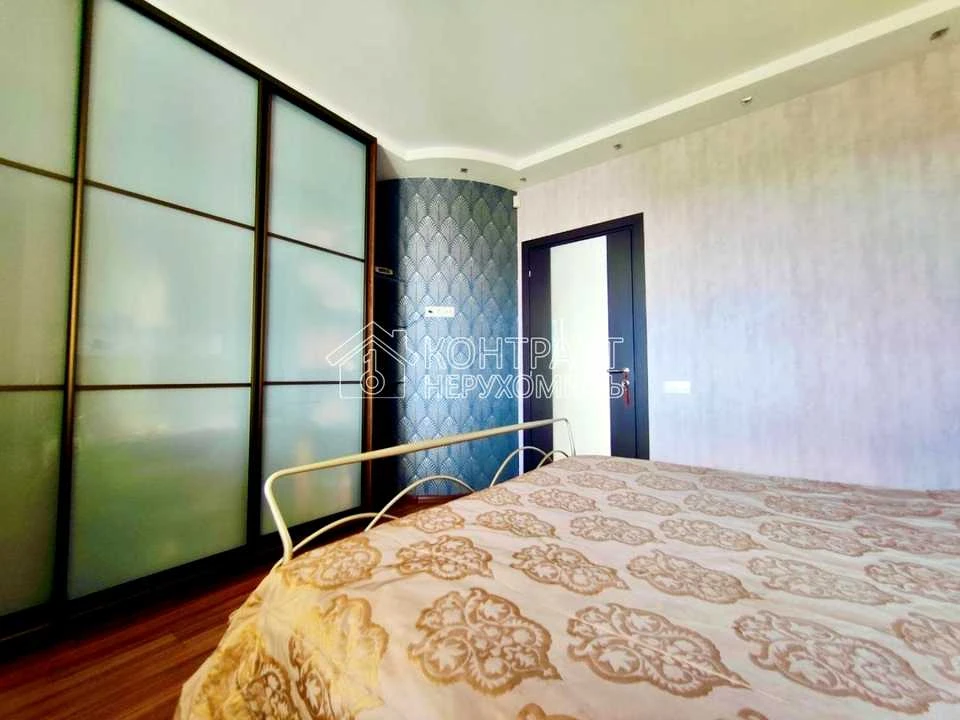 Apartment. Kharkiv, Heroiv Kharkova Ave. (Moskovskiy)