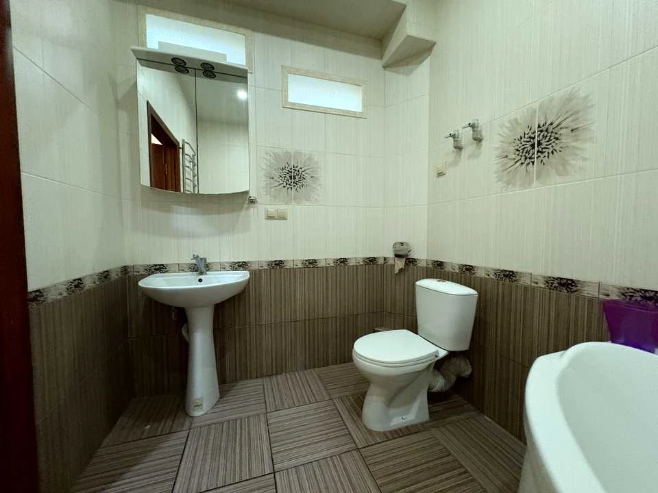 Apartment. Kharkiv, Dmytrivska St., (Building 1)