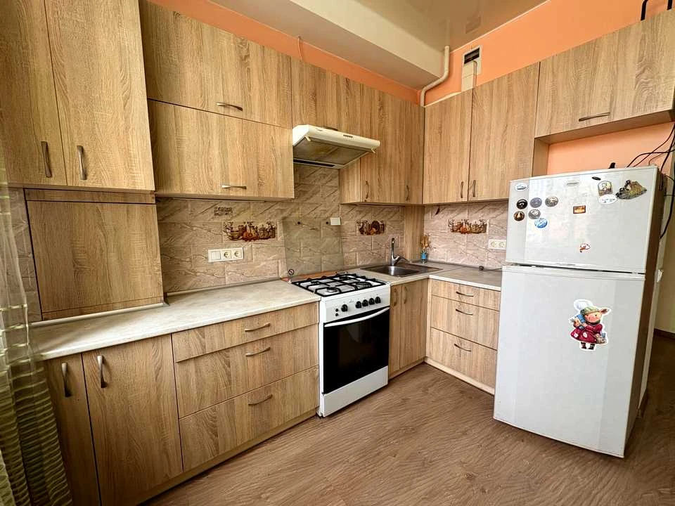 Apartment. Kharkiv, Dmytrivska St., (Building 1)