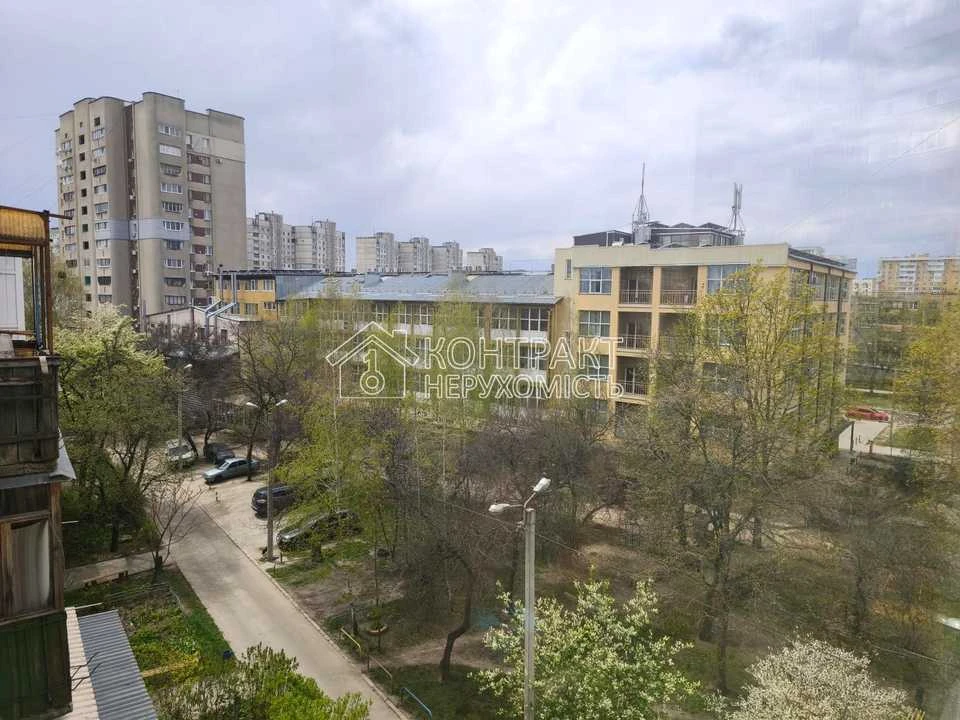 Apartment. Kharkiv, Petro Hryhorenko Ave. (Marshal Zhukova)