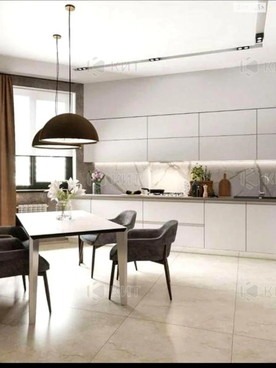 For Sale Apartment Center
