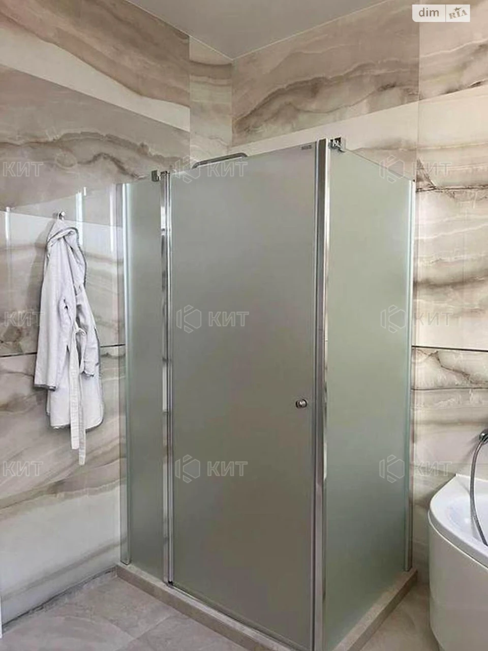 For Sale Apartment Center