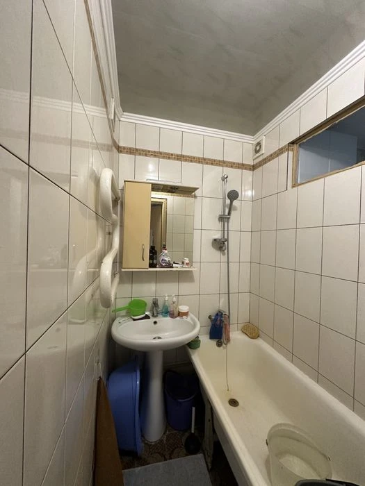 For sale 2-room apartment, Saltivka, Victory Park, 8th floor