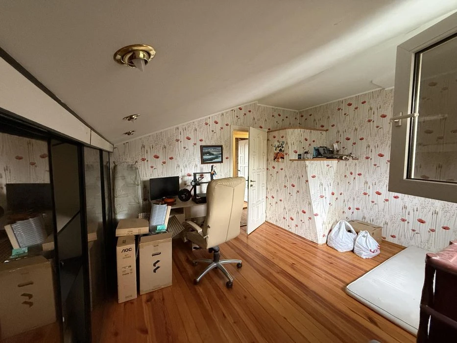 3 rooms, 77.5 m2, Iskrynska St., 33. Uprising Square