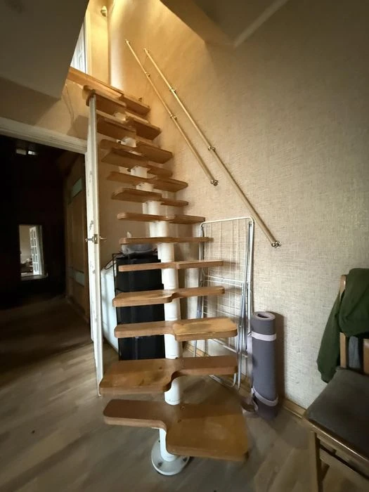 3 rooms, 77.5 m2, Iskrynska St., 33. Uprising Square