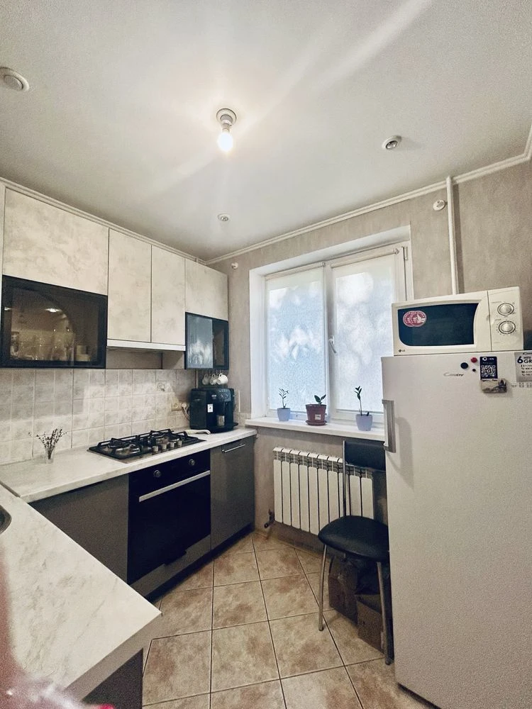 3k sq.m. Brigady Charters (Rybalka) 3, 2/5, major renovation