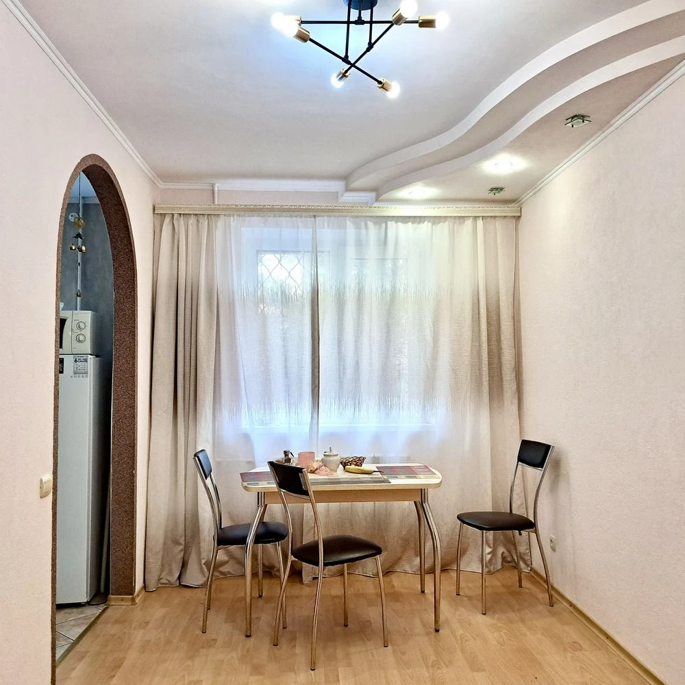 3k sq.m. Brigady Charters (Rybalka) 3, 2/5, major renovation