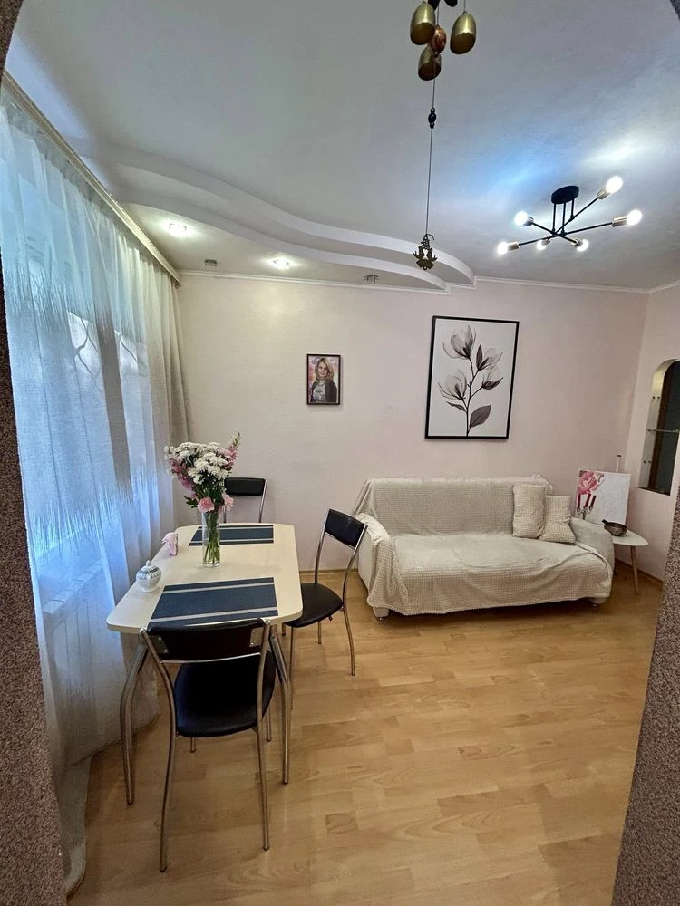 3k sq.m. Brigady Charters (Rybalka) 3, 2/5, major renovation