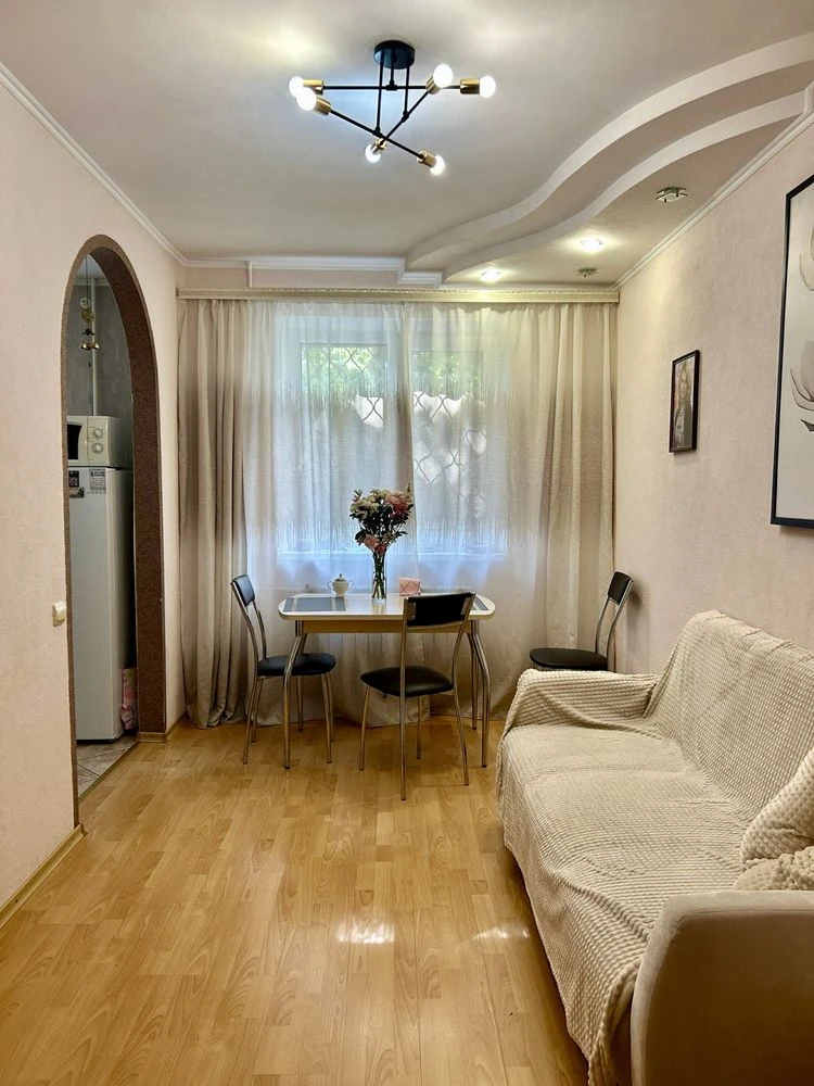 3k sq.m. Brigady Charters (Rybalka) 3, 2/5, major renovation