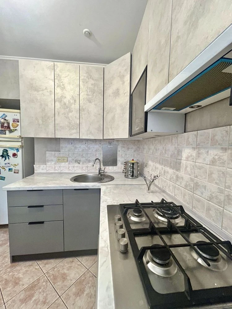 3k sq.m. Brigady Charters (Rybalka) 3, 2/5, major renovation