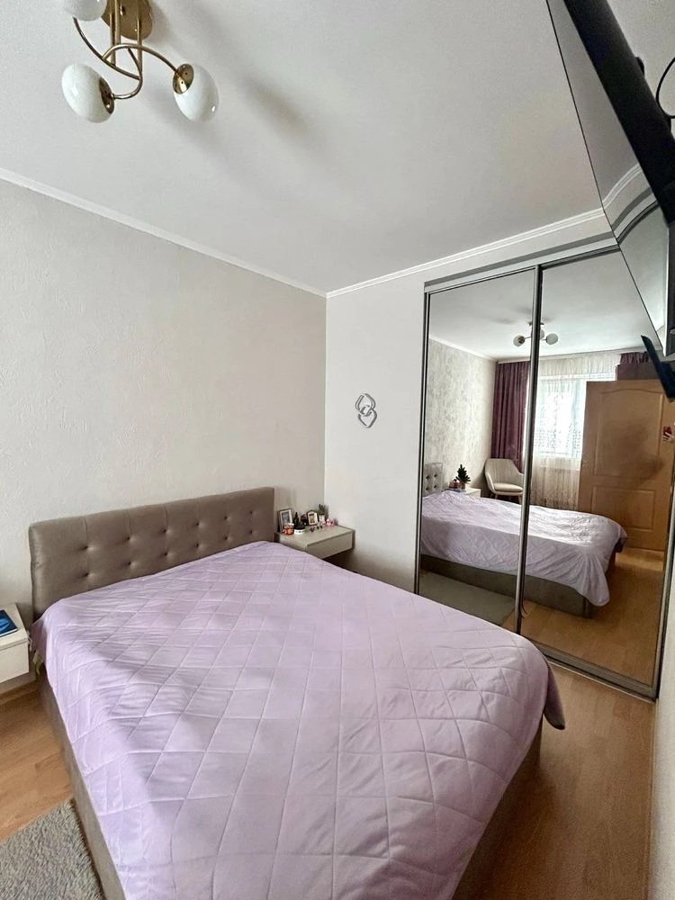 3k sq.m. Brigady Charters (Rybalka) 3, 2/5, major renovation