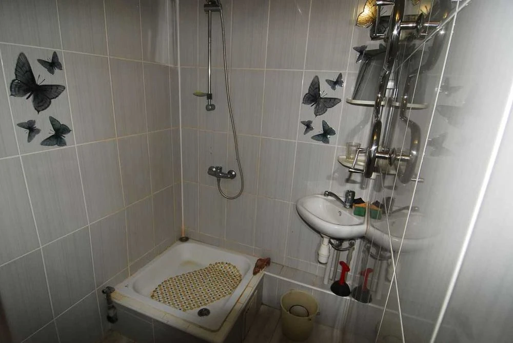 I will sell a 1-room apartment on Oleksiyivka, 7 minutes from the metro station