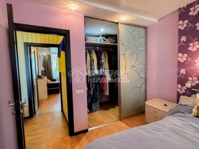 Apartment. Kharkiv, Svitla St.