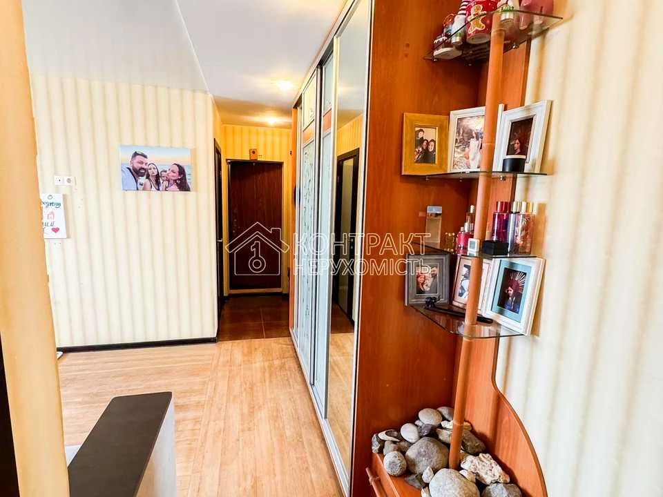Apartment. Kharkiv, Svitla St.