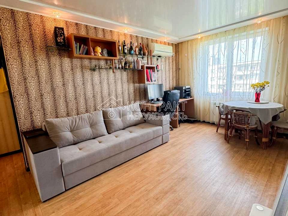 Apartment. Kharkiv, Svitla St.
