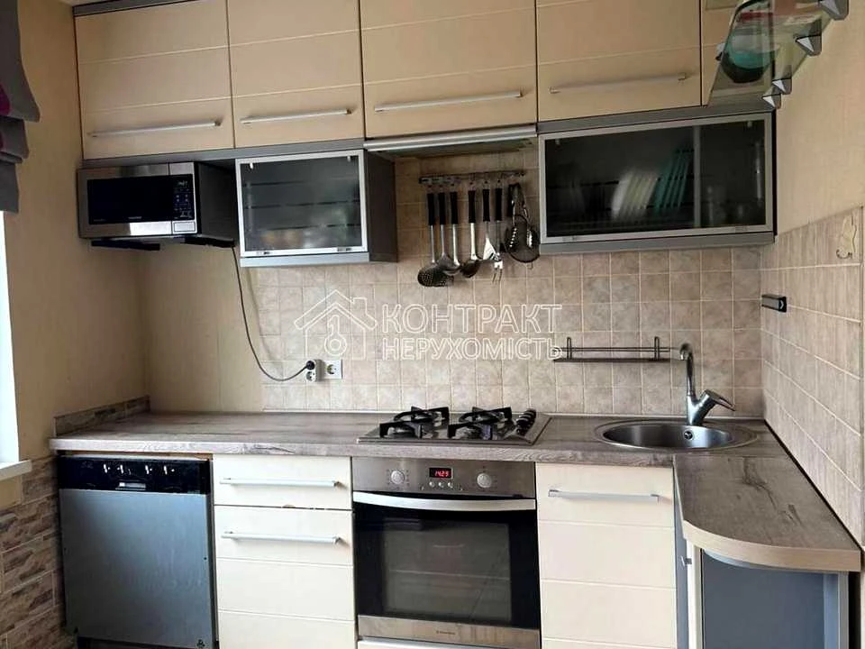 Apartment. Kharkiv, Svitla St.