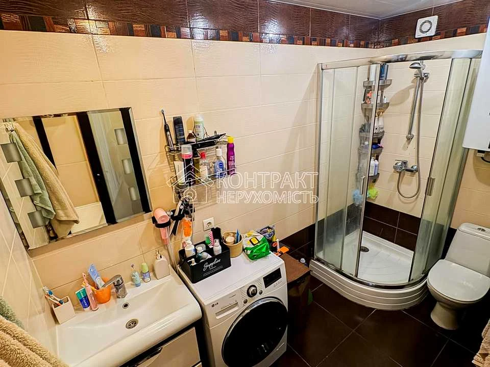 Apartment. Kharkiv, Svitla St.