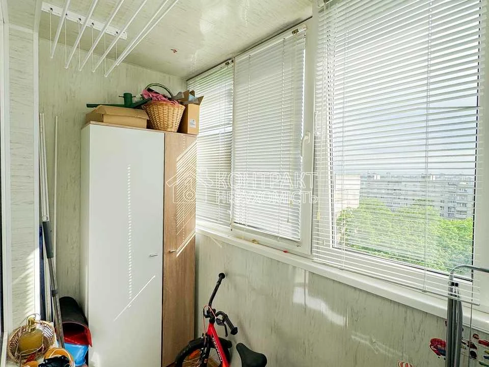 Apartment. Kharkiv, Svitla St.