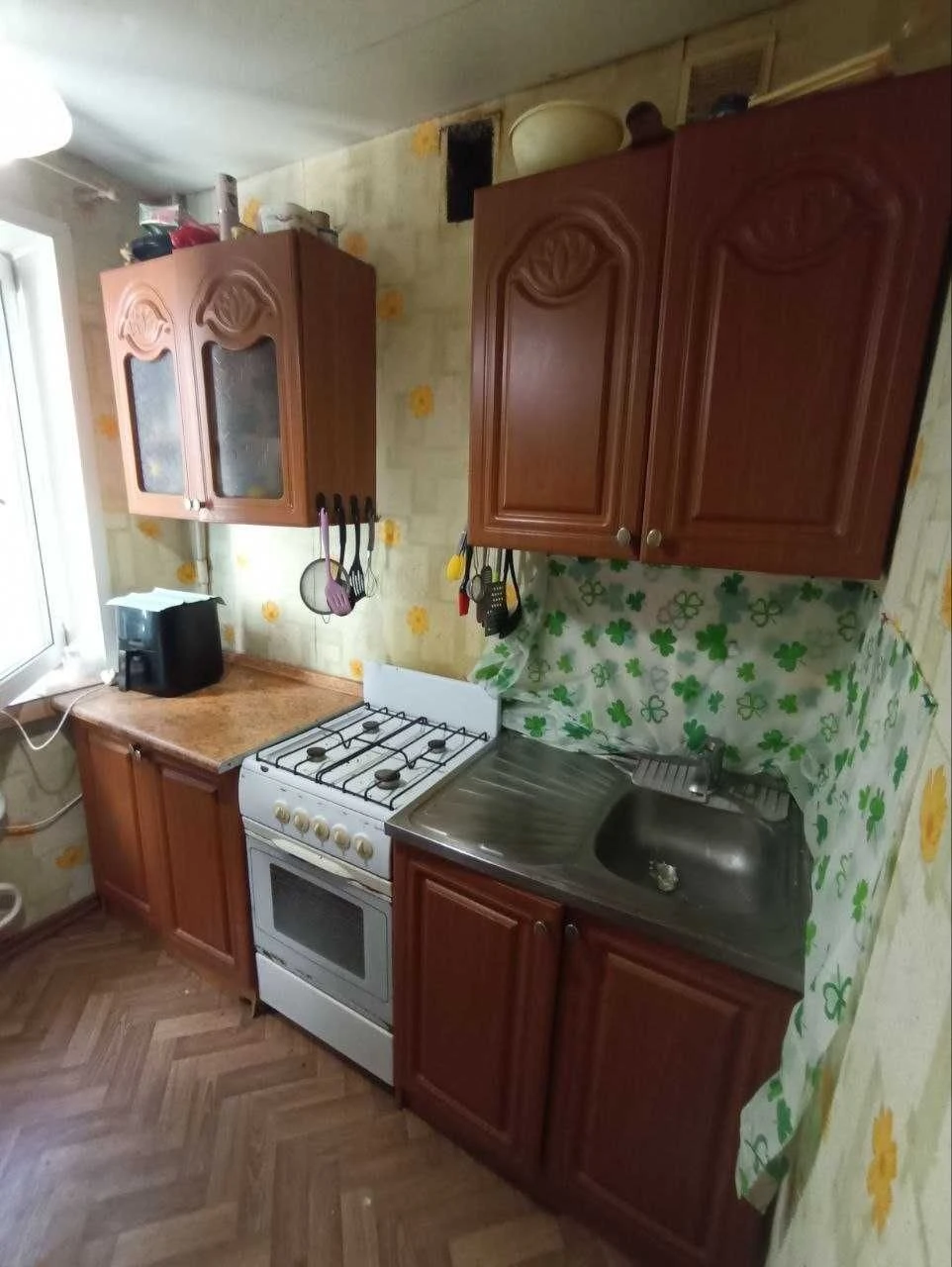 Real 1-room apartment for sale, Saltovskaya metro station, 524th microdistrict, Gvardeyts Street